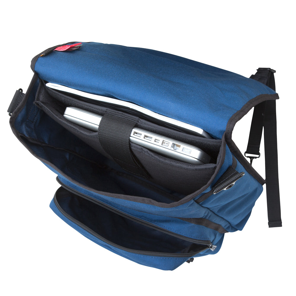 Manhattan Portage Commuter Laptop Bag (17 in.) With Back Zipper