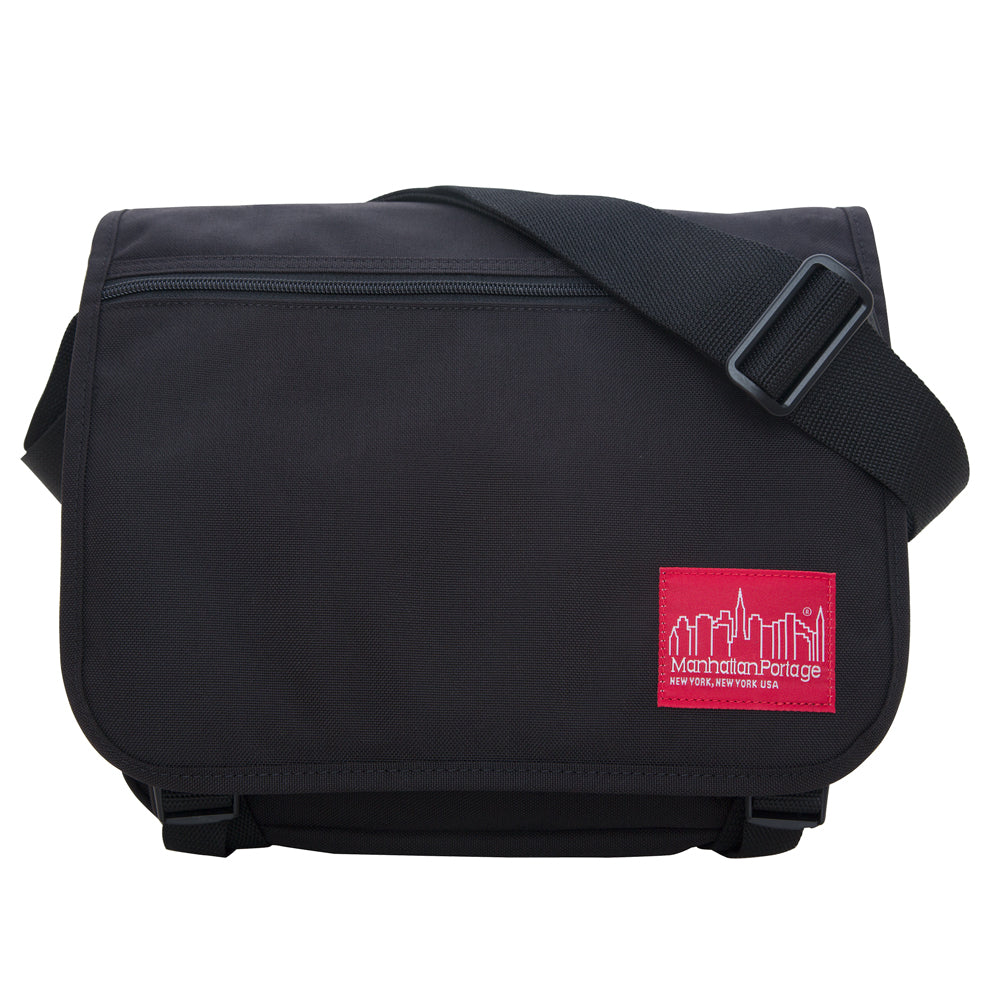 Manhattan Portage Europa (SM) With Back Zipper and Compartments