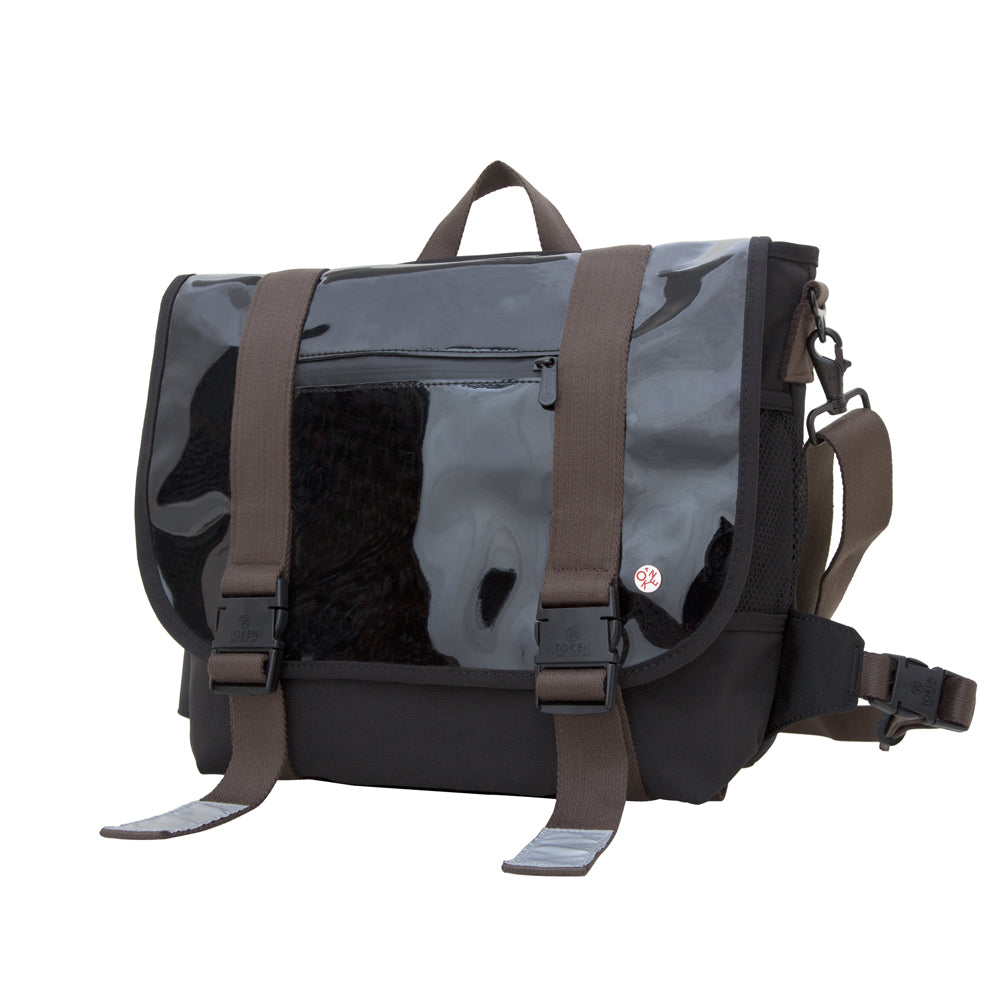 Manhattan Portage Lorimer Enamel Messenger Bag (M)