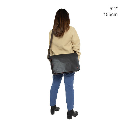 Manhattan Portage Waxed Nylon Sheridan Shoulder Bag (L) W/Back Zipper
