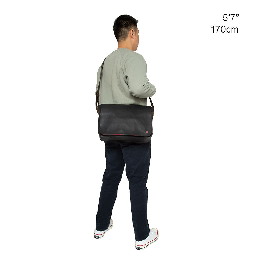 Manhattan Portage Waxed Nylon Sheridan Shoulder Bag (L) W/Back Zipper